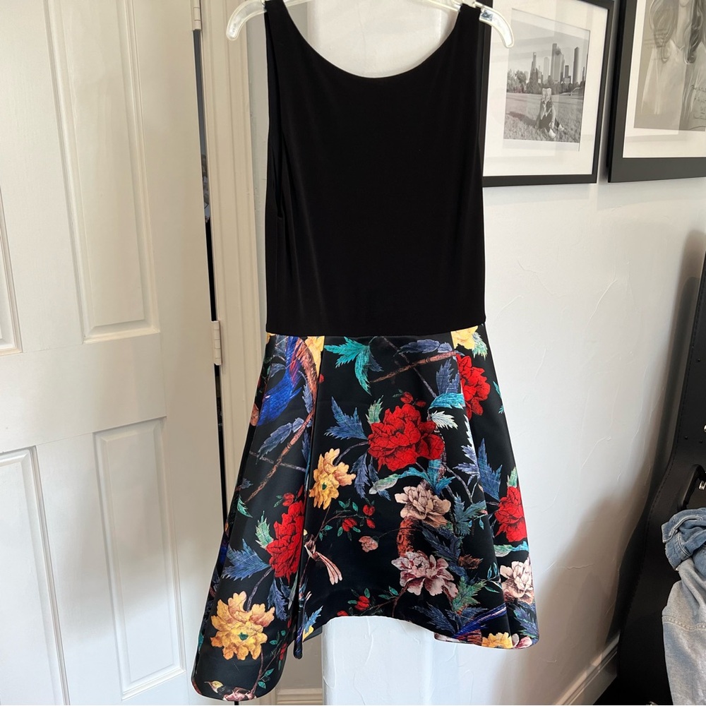 Alice and Olivia Dress Size 4 - Picture 1 of 9